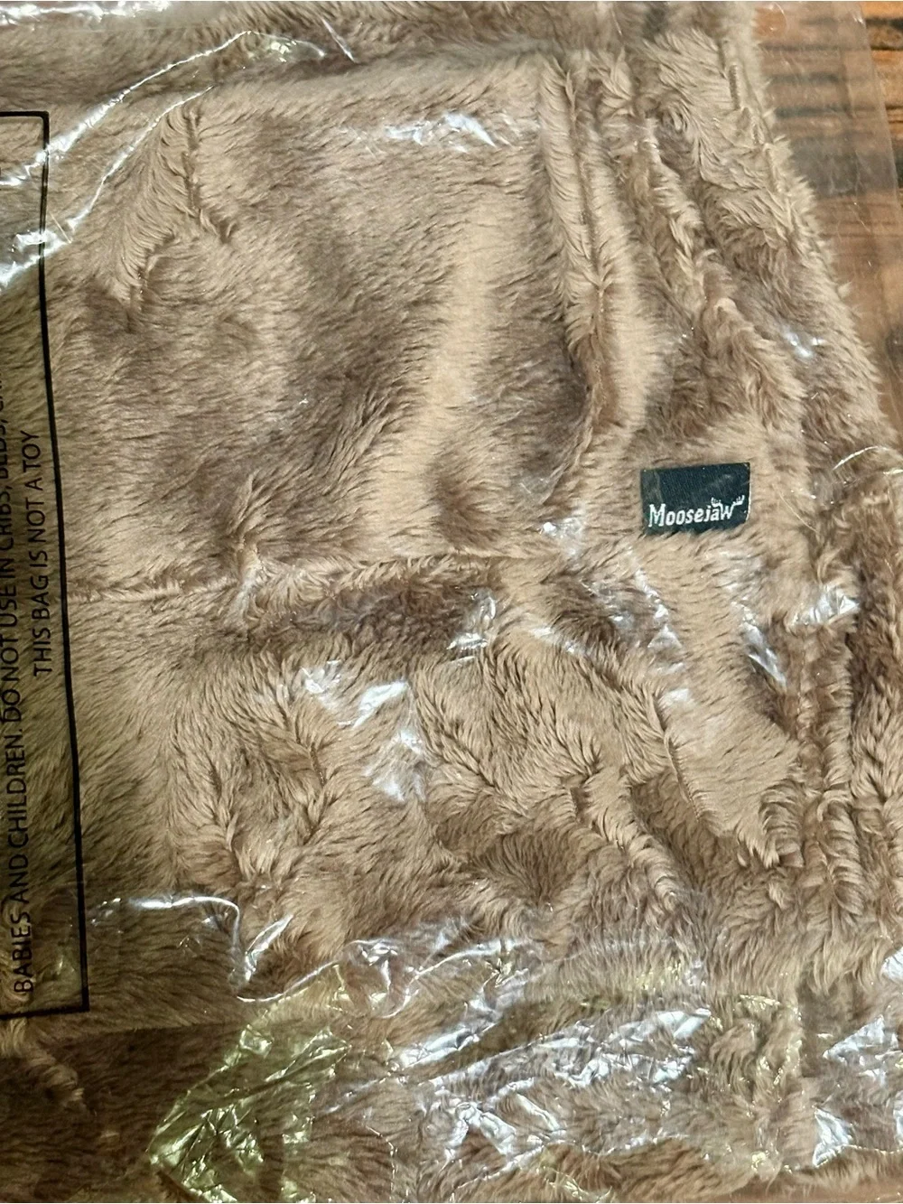 Moosejaw Comfy Cozy Neck Gaiter, Adjustable 2 Way Stretch, Tan, BNWT